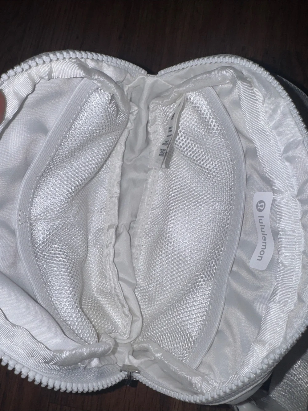 lululemon athletica White Waist Bag Belt Pack 43.T